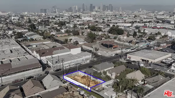 2212 S Compton AVE, Los Angeles, CA 90011