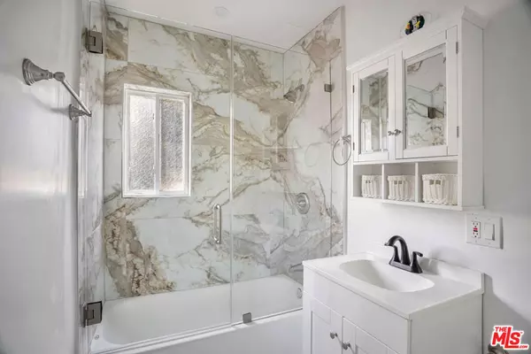 Santa Monica, CA 90404,1844 18th ST #A