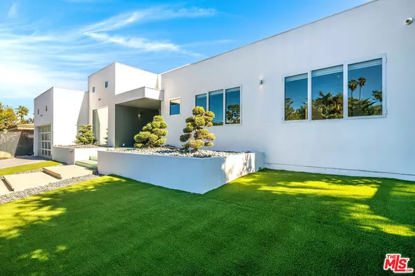 Encino, CA 91436,16457 Westfall PL