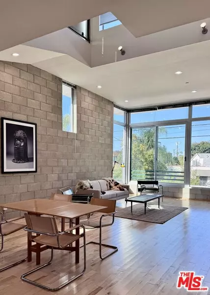 717 N Highland AVE, Los Angeles, CA 90038