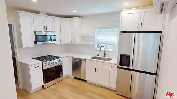 1305 Waterloo ST #B, Los Angeles, CA 90026