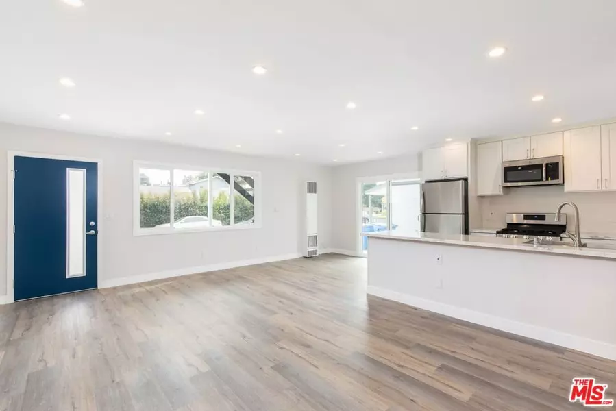 3872 Bentley AVE #A, Culver City, CA 90232