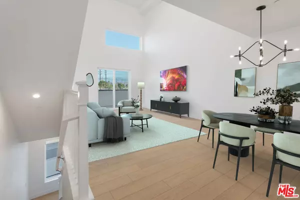 North Hollywood, CA 91606,11220 W Victory BLVD