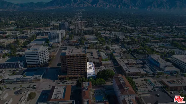 Pasadena, CA 91106,911 E Colorado BLVD