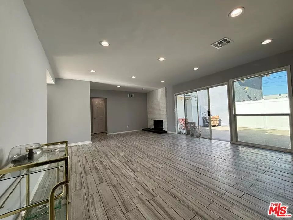 Panorama City, CA 91402,14657 Novice ST