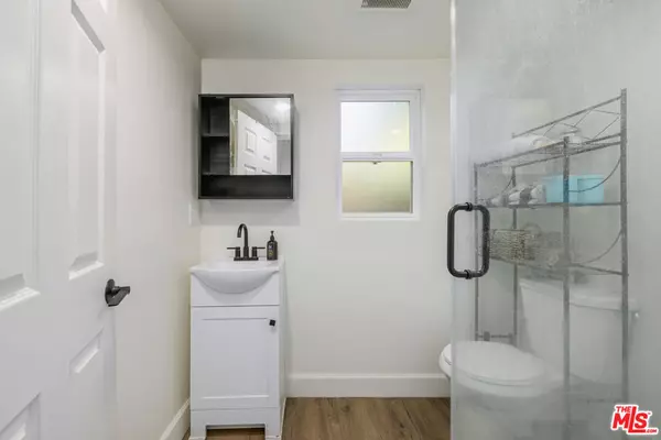 North Hollywood, CA 91601,11682 W Hatteras St