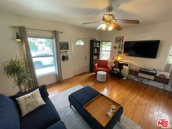 Los Angeles, CA 90027,1320 N Harvard BLVD #1316