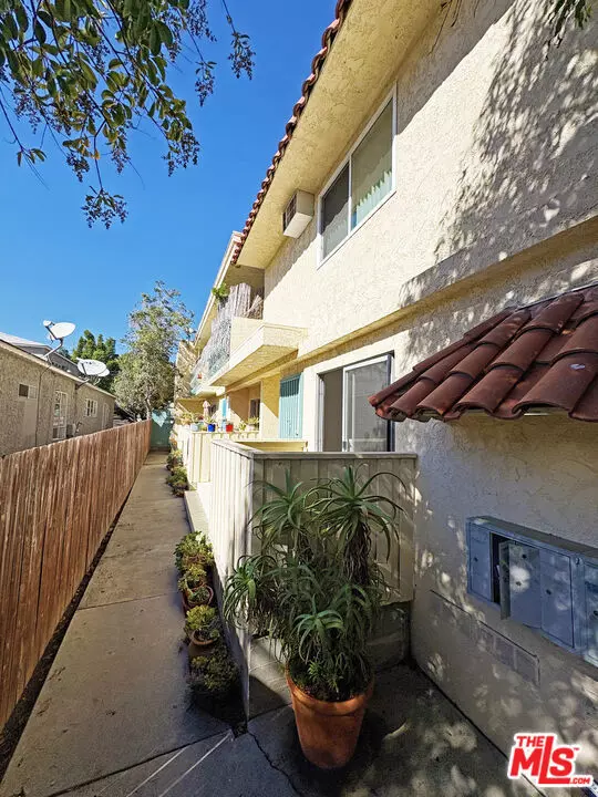 Los Angeles, CA 90066,12025 Washington PL