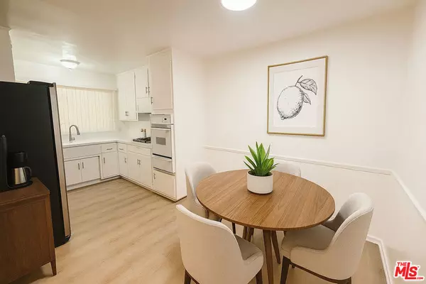 Los Angeles, CA 90035,926 S Bedford ST #1