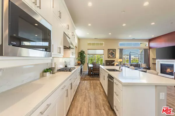 Canyon Country, CA 91387,25105 Citron LN