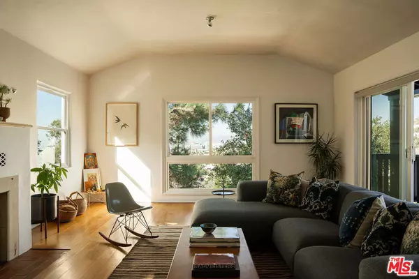 Los Angeles, CA 90039,3414 Fernwood AVE