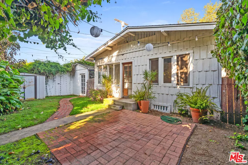 Venice, CA 90291,691 Santa Clara AVE