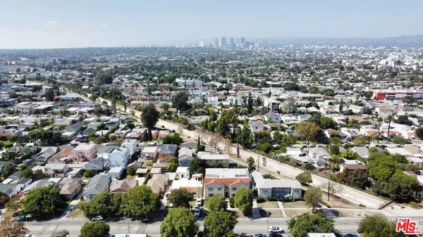 Los Angeles, CA 90019,1815 Hauser BLVD