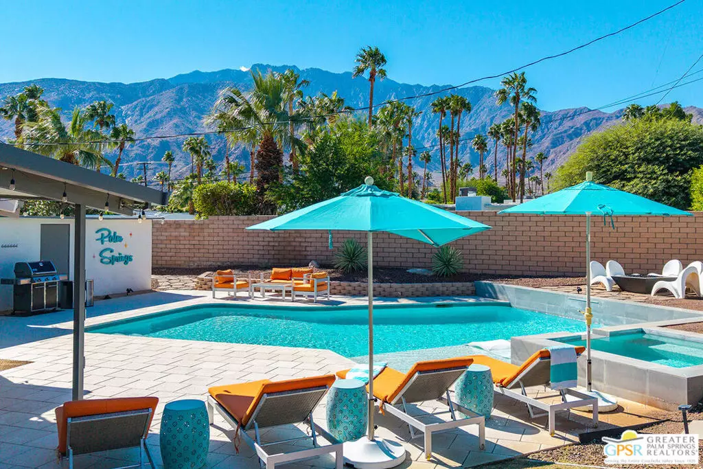 Palm Springs, CA 92262,402 E Desert Willow CIR