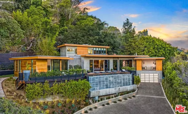 727 N Beverly Glen BLVD, Los Angeles, CA 90077