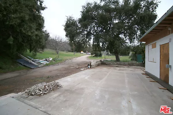 Tujunga, CA 91042,9717 Tujunga Canyon BLVD