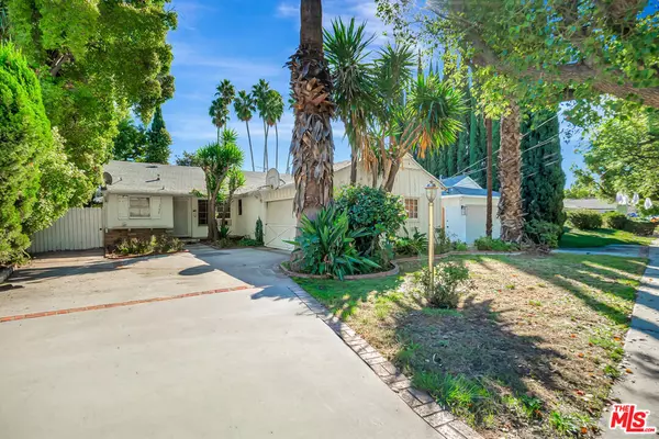 Van Nuys, CA 91406,7038 Mclennan AVE