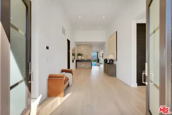 Los Angeles, CA 90049,3116 Elvido DR