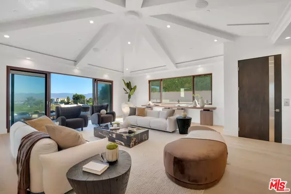 Los Angeles, CA 90049,3116 Elvido DR