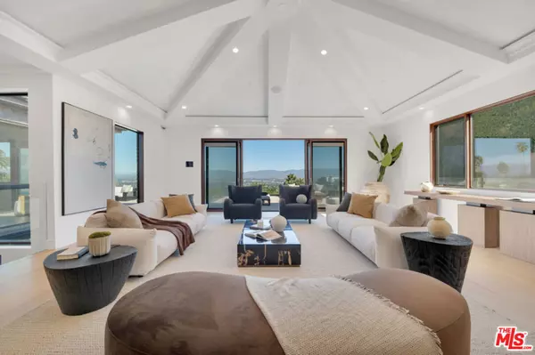 Los Angeles, CA 90049,3116 Elvido DR