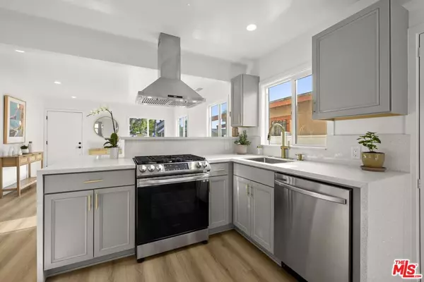 Los Angeles, CA 90065,2659 Thorpe AVE