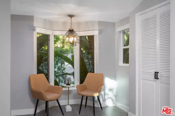 Beverly Hills, CA 90210,9476 Hidden Valley Pl