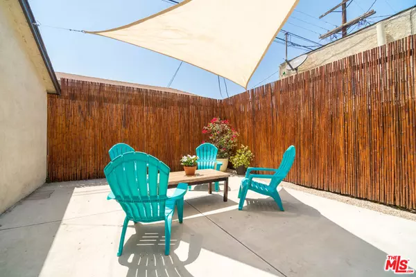 Los Angeles, CA 90018,1809 W 37th PL