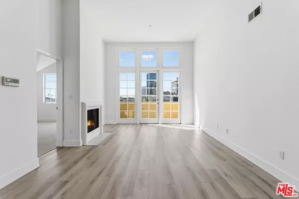 Los Angeles, CA 90025,1225 Armacost AVE #304