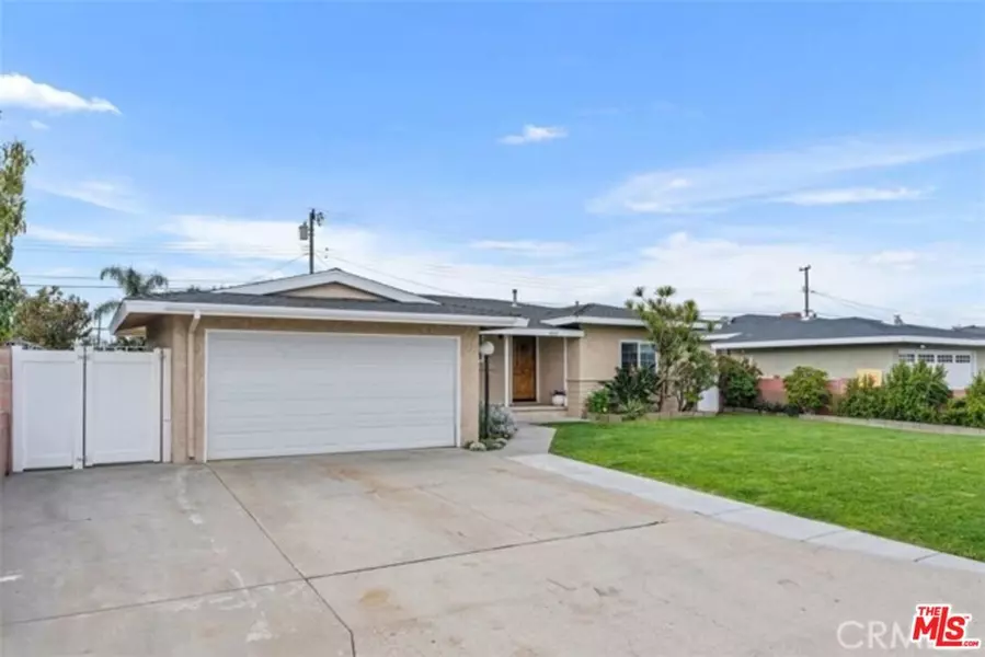 4500 W Tiller AVE, Orange, CA 92868