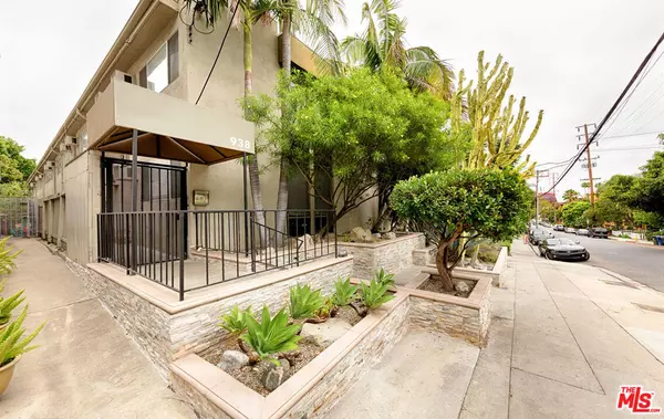 West Hollywood, CA 90069,938 Palm AVE #8