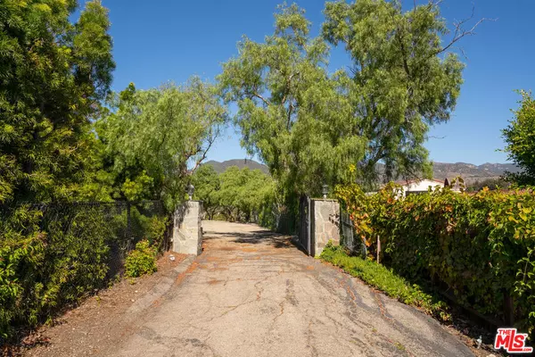 Malibu, CA 90265,28901 Selfridge DR