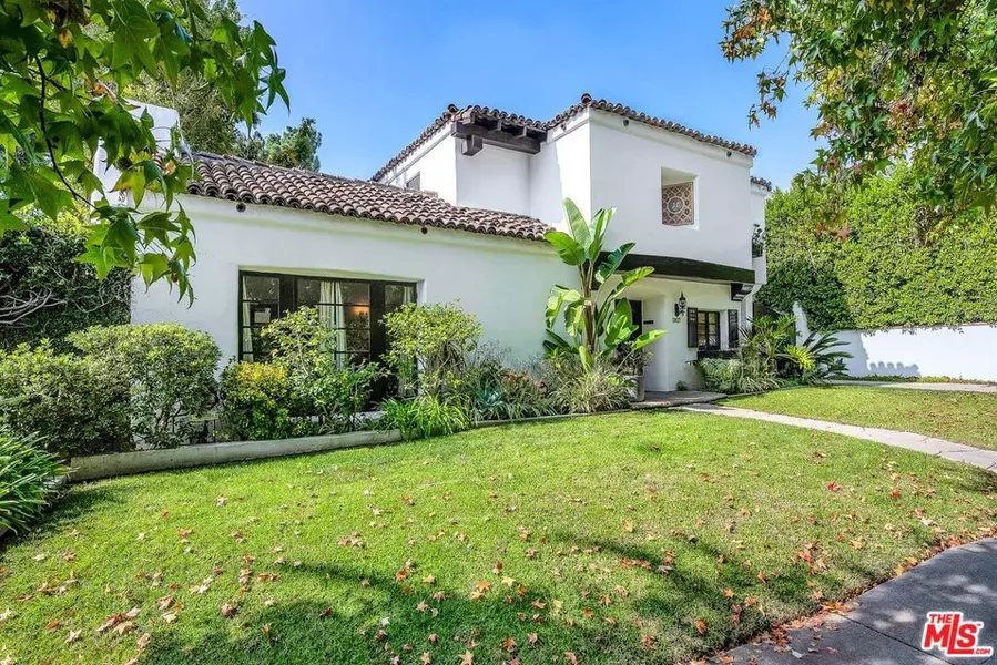 2027 N Edgemont ST, Los Angeles, CA 90027