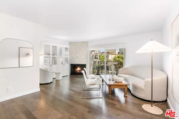 West Hollywood, CA 90048,141 S Clark DR #411