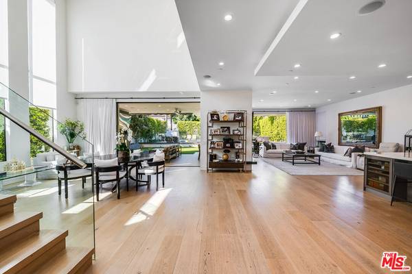 Encino, CA 91436,5101 Rubio AVE