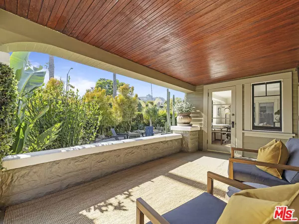 Los Angeles, CA 90046,1528 N Curson AVE