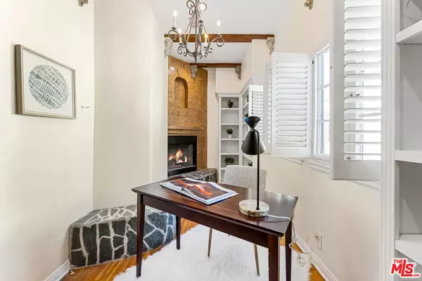 Los Angeles, CA 90048,6300 Drexel AVE