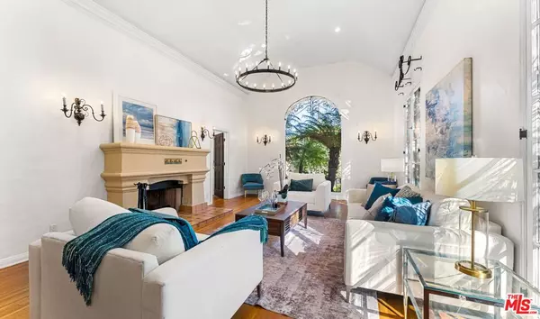 Los Angeles, CA 90048,6300 Drexel AVE