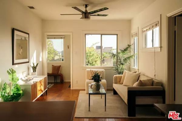 Los Angeles, CA 90042,5711 Stratford RD