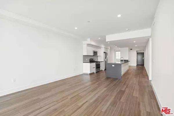 Los Angeles, CA 90049,11847 Kiowa #202