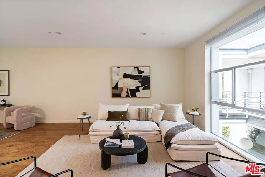 3119 Via Dolce #302, Marina Del Rey, CA 90292