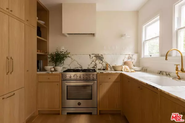 Los Angeles, CA 90026,1443 Allison Ave