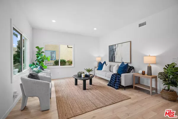 Long Beach, CA 90803,3626 E 1st ST