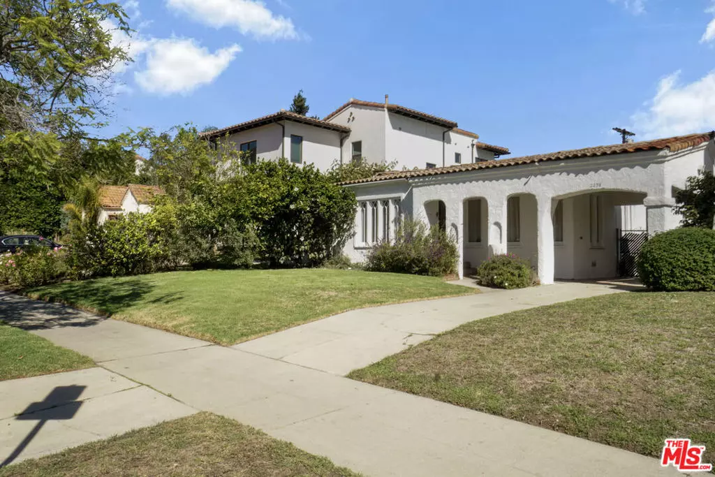 Los Angeles, CA 90025,2038 Malcolm AVE