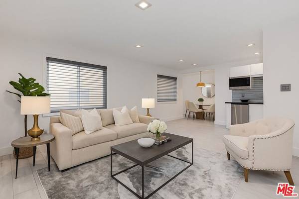 Tarzana, CA 91356,18730 Hatteras ST #23