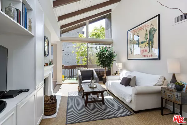 1340 S Beverly Glen BLVD #307, Los Angeles, CA 90024