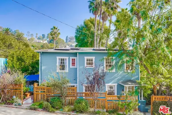 Los Angeles, CA 90068,2154 Willetta ST