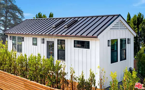 North Hollywood, CA 91606,6761 Case AVE