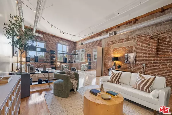 Los Angeles, CA 90013,500 Molino ST #208