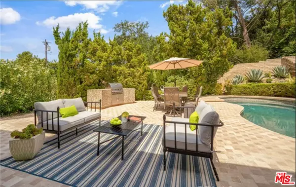 Calabasas, CA 91302,26065 Redbluff DR