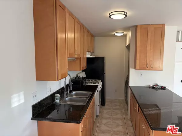 North Hollywood, CA 91601,5827 Tujunga AVE #1